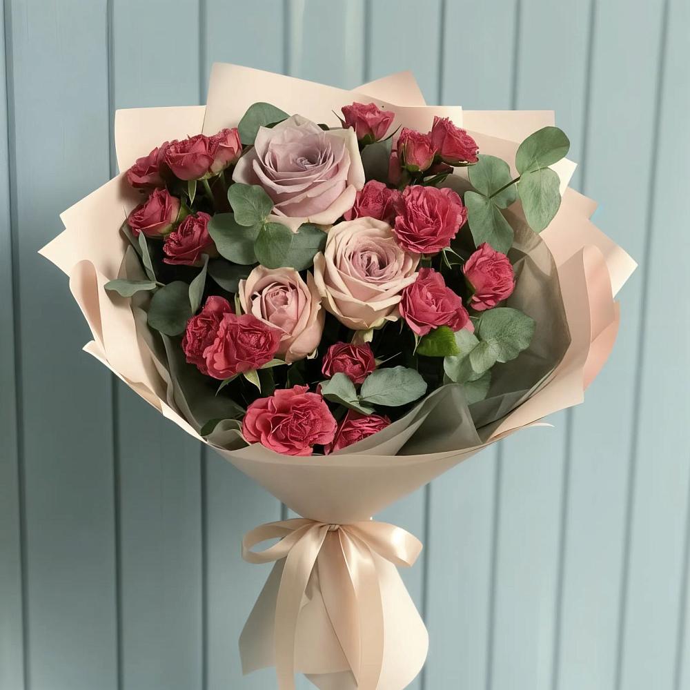 Букет цветов из: Гвоздики и Розы в Кировский