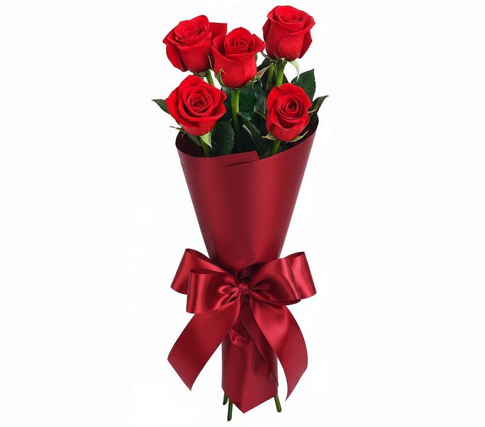 Букет 5 Красных роз Эдлесс Лав в Кировский