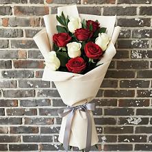 Букет цветов из:  Розы в Кировский