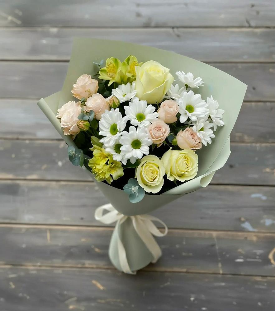 Букет цветов из: Альстромерии, Розы и Хризантемы в Кировский