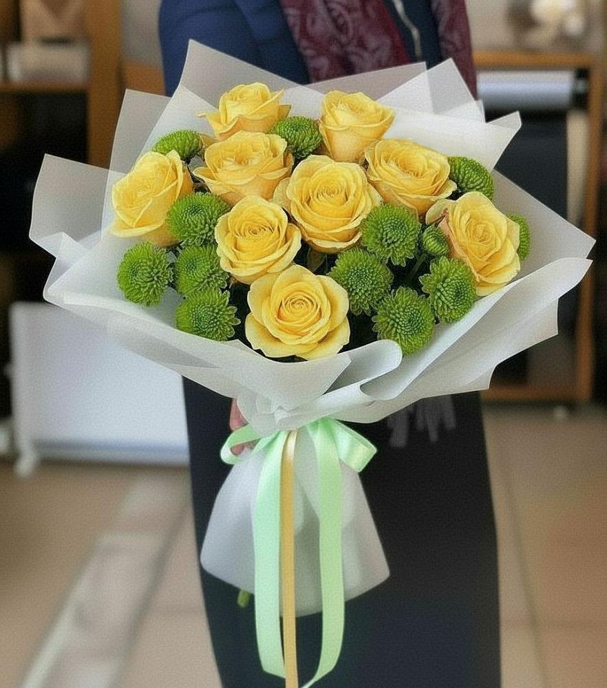 Букет цветов из: Хризантемы и Розы в Кировский
