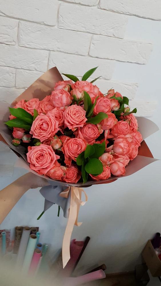 Букет цветов из: Розы в Кировский