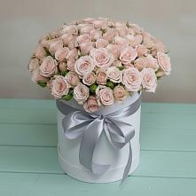 Цветочная композиция из Розы в шляпной коробке в Кировский