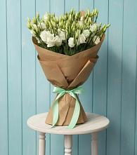 Букет цветов из:  Лизиантусы в Кировский