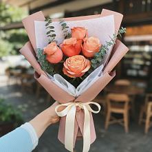 Букет цветов из:  Розы в Кировский