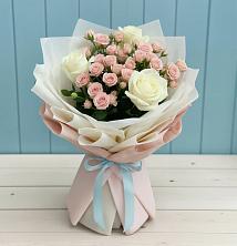 Букет цветов из:  Розы в Кировский
