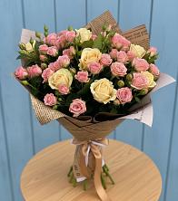 Букет цветов из:  Розы в Кировский
