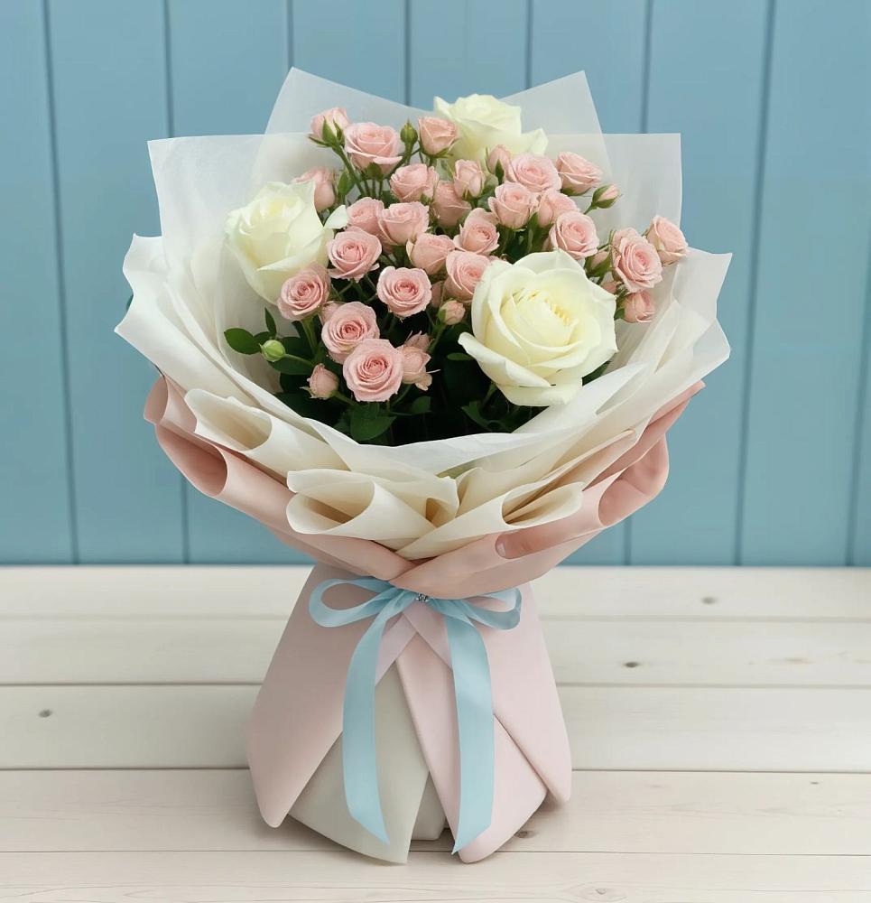 Букет цветов из: Розы в Кировский